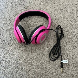 Pink headphones with aux cord never used